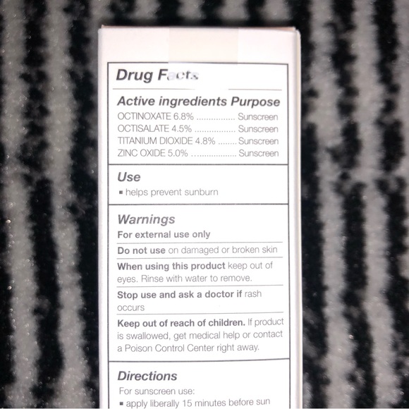 Dr Jart Premium BB Tinted Moisturizer with Niacinamide and SPF 40 - Picture 7 of 15